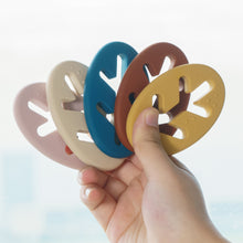 Load image into Gallery viewer, Baby Leaf Shape Teether